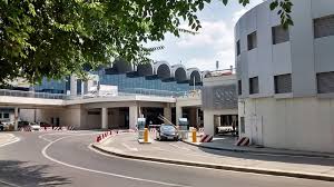 Sosirea şi plecarea zborurilor în timp real. Aeroport Terminal Sosiri Mapio Net