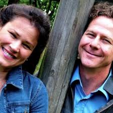 Listen to Nous Te saluons, Couronnée d'étoiles. by Kettly Saint Fleur in  Dieu playlist online for free