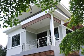 Interior taman warna cat jendela pagar dan bentuk denah rumah yang sangat lengkap. 8 Desain Kanopi Rumah Ini Berikan Perlindungan Ekstra Pada Hunian