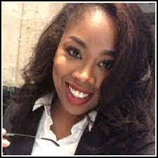 Shari Mclean's Instagram, Twitter & Facebook