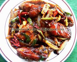 Agar bumbu pedas manis lebih meresap, saat menumisnya bersama bumbu, masak di atas api kecil sekali dengan wajan tertutup. Resep Ayam Kecap Bumbu Pedas Manis Dan Gurih Aneka Resep Masakan Sederhana Kreatif