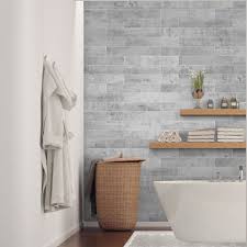 Quadro est une marque de carreaux adhésifs inspirés des azulejos brésiliens. Carrelage Adhesif Une Renovation Facile Cote Maison