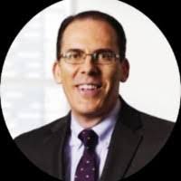 Lara Mahoney's Instagram, Twitter & Facebook