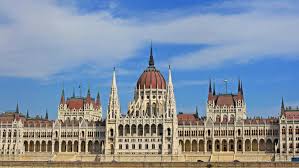 This is the website for the house of parliament visitor centre. Zdanie Vengerskogo Parlamenta Budapesht Zakazat Bilety I Ekskursii