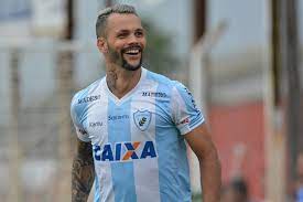 No jogo realizado na manhã do último domingo (16), no estádio do souza, o camisa 9 da águia novamente balançou a rede adversária e assumiu a vice artilharia do parazão, com 7 gols, ficando atrás apenas do atacante cris. Londrina Confirma A Saida De Paulo Rangel Artilheiro Do Time Na Temporada Londrina Ge