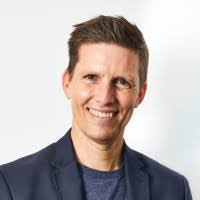 100+ perfiles de «Hynd»