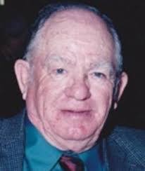 Kim Gott's Instagram, Twitter & Facebook