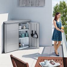 Eck Gartenschrank Das Clevere Cornerboard Mit Viel Stauraum Regenwasserdicht Aus Aluminium Und Stahlblech Mit Bildern Gartenschrank Schrank Garten
