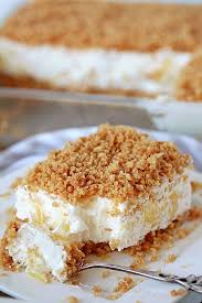 Easy Pineapple Dream Dessert A Light And Fluffy Quick And Easy No Bake Creamy Summer Dessert Pineapple Dream Dessert Creamy Dessert Recipes Creamy Desserts
