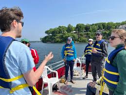 What a Difference a Day Makes: Lake Mendota Goes From Blue-Green to Crystal  Clear