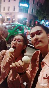 Hương giang gây ấn tượng với những vai diễn sắc sảo, không ngại bị khán giả ghét vì đóng kẻ thứ ba trong sống chung với mẹ chồng, vai cô bạn cùng văn phòng với vân (bảo thanh). Showbiz Viá»‡t Han Hoan Khi Them Má»™t Cáº·p Ä'oi Ä'áº¹p BÆ°á»›c Ra Anh Sang