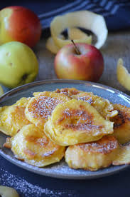 Beignets De Pommes A La Poele Et Sans Friture Le Blog De C Est Nathalie Qui Cuisine Beignet Aux Pommes Pomme A La Poele Recettes De Cuisine