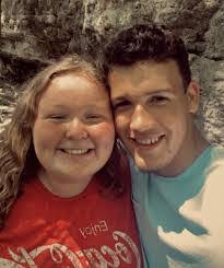 Saige Hunt's Instagram, Twitter & Facebook