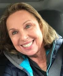 Randi Jacobs's Instagram, Twitter & Facebook