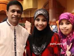 Guru merupakan bagian penting dari sumber daya manusia yang berkualitas, memiliki kemampuan ipteks untuk berkontribusi selamat hari guru nasional, jayalah guru, beber dia. Putri Norizah Brunei Jasamu Terpatri Lagu Hari Guru Original Studio Version By Putri Norizah