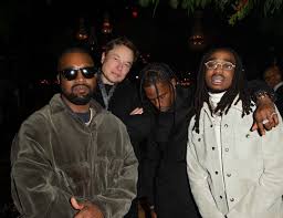 Совместное появление илона маска и певицы граймс на прошедшем 7 мая благотворительном вечере met gala стало неожиданностью как для почитателей маска, так и для поклонников певицы. Ilon Mask Otmetil Rozhdestvo S Kane Uestom I Kim Kardashyan I Vnov Stal Centrom Vnimaniya Socsetej Zhurnal Esquire Ru