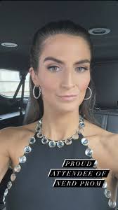 Who doesn't fancy the utterly enchanting Kaitlan Collins? Have a major  feeling the charming beauty would be amazing company as dinner date or  drinking buddy