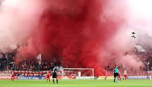 Θύρα 7) is the most popular association of organized fans of olympiacos cfp. Olympiakos News On Twitter Kapino Playing Fine Next To Gate 7 But Paok Can T Seem To Deal With Some Smoke But When It S At Toumba It Is Ok