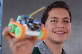 Atraer, generar y retener talento con la entrega de kits de robótica