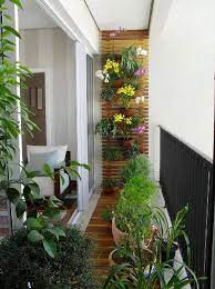 Fungsi balkon di rumah adalah sebagai ruang tambahan yang bisa kamu pakai untuk memperluas interior dan eksterior rumah. 55 Desain Cantik Balkon Sempit Pada Rumah Tingkat Rumahku Unik