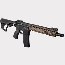 M4 ダニエル ディフェンス