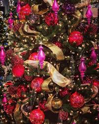 A Visit To Aldick Home In Van Nuys Today After Stopping At The Post Office To Renew Our Passports Christm Christmas Decorations Holiday Decor Christmas Tree