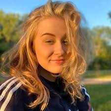 Chloe Ritter (@chloeritter16)