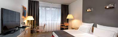 For a fee, parking is available. Business Hotel In Berlin Holiday Inn Berlin City West