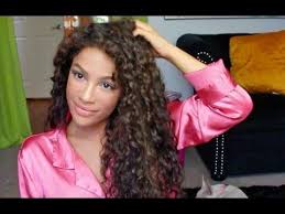 Curly hair can be notoriously difficult to cut, and hairdressers need to understand the needs of. 14 Youtube Beauty Vloggers You Should Be Watching Curly Hair Styles Curly Hair Styles Naturally Curly Hair Routine