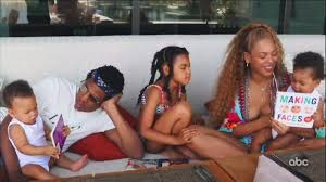 Beyoncé's twins have been kept out of the spotlight for the majority of their young lives, but the the twins were dressed up in their celebration outfits, with rumi looking stylish in a blue dress and. Beyonce Shares Rare Photo Of Twins Sir And Rumi On Halloween 2018 People Com