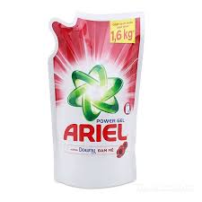 Cleans, fights stains and freshens. Ariel Matic Detergent Vietnam Wholesale Quick Delivery 810ml Bag