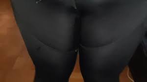 Cumshot on my girlfriends Leggins but the most goes to the floor