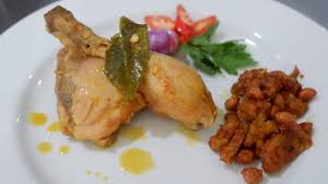 Cara pembuatan yang sangat sederhana, menjadikannya sering dimasak dan disuguhkan di berbagai acara. Mahasiswa Diajarkan Praktik Masak Indonesian Food Peluang Buka Bisnis Katering Rumahan Berita Kuliner
