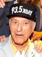 Pacific Pioneers Honor Fellow Pioneer