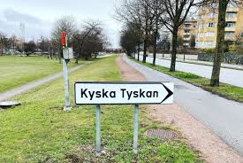 Roliga skämt, roliga historier, snuskiga skämt, sms skämt och massor mer. Gecpsrwtctfg9m