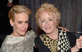 Sarah Paulson Bestatigt Beziehung Mit Two And A Half Men Star