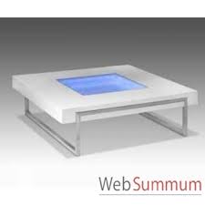 La table basse lumineuse solar se décline également en version intérieure avec le plateau blanc ou en bois noir. Table Basse Lumineuse Louna