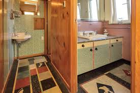 Those dominates the room since the light are in through that large window. Beautiful 50s Mid Century Bathroom Vanity Lsland Love