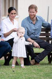 Die frisch auf die welt gekommene tochter von prinz harry und meghan hat einen namen, wie er symbolträchtiger kaum sein könnte: Herzogin Meghan Prinz Harry In Australien Gala De