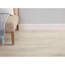 Powder Springs Oak Water Resistant Laminate 12mm 100580455 Floor And Decor Oak Laminate Flooring Oak Laminate Decor