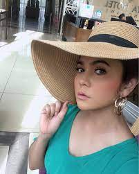 Pin By Sweetie Eiyla On Under Thee Umbrella Panama Hat Floppy Hat Fashion