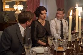 It seems the photo featured in the crown might be a conglomeration between the 1959 portrait and another photo taken in 1967, which seems even more daring. The Crown Season 2 Princess Margaret And Lord Snowdon Time