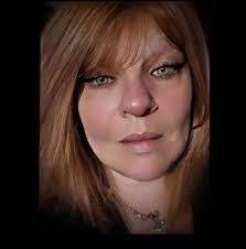 Laura Sigler's Instagram, Twitter & Facebook