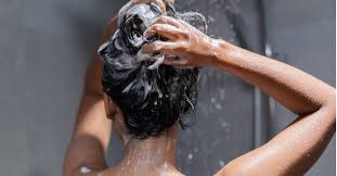 A balanced level of oil on the hair and scalp. 4 Chemicals In Shampoo That Cause Hair Loss Lasercap