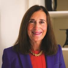 Leanne Fay's Instagram, Twitter & Facebook