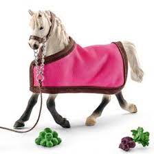 schleich kit de jeu chevaux et nourriture cheval animaux schleich jument