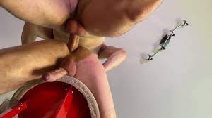 Broke a chair while fucking a friend with his big dick - XVIDEOS.COM