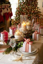 Christmas Table Ideas Decorating With Red And Green Christmas Dinner Table Christmas Tablescapes Beautiful Christmas