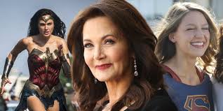 1984's Original Wonder Woman Cameo Means Lynda Carter Exists On 3 DC Earths