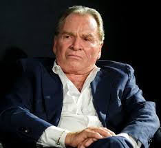 Wepper is also remembered for his roles in the films cabaret (1972) and the bridge (1959) and as mayor wöller in the tv series um himmels willen (since 2002). Fritz Wepper So Demutigt Er Seine Ehefrau Intouch